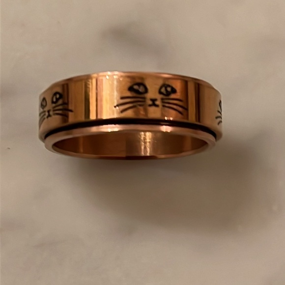 Two Men’s Rings - Picture 3 of 5